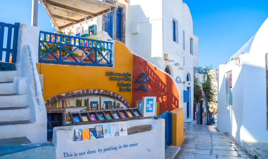 Exploring Santorini Streets