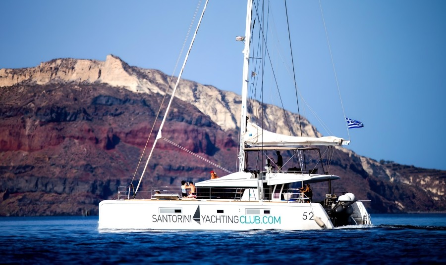 Sailing Catamaran Lagoon Santorini