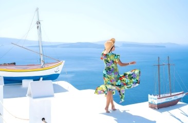 Santorini Taxi Tour With A Local